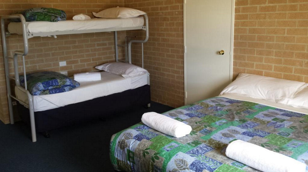 Alpine Resort Motel Jindabyne Bagian luar foto