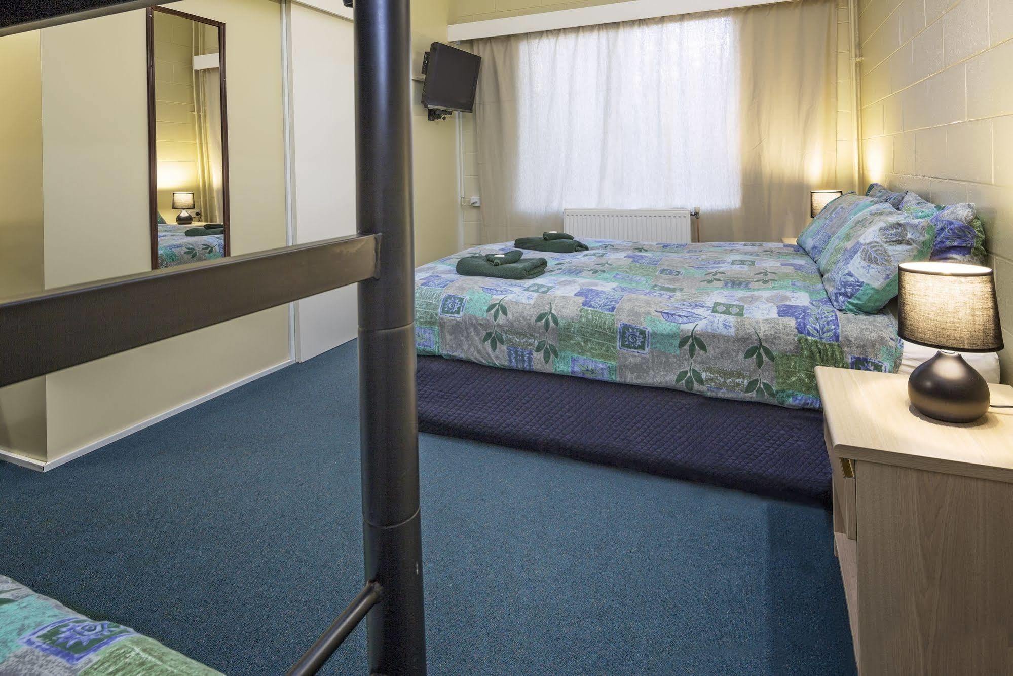 Alpine Resort Motel Jindabyne Bagian luar foto
