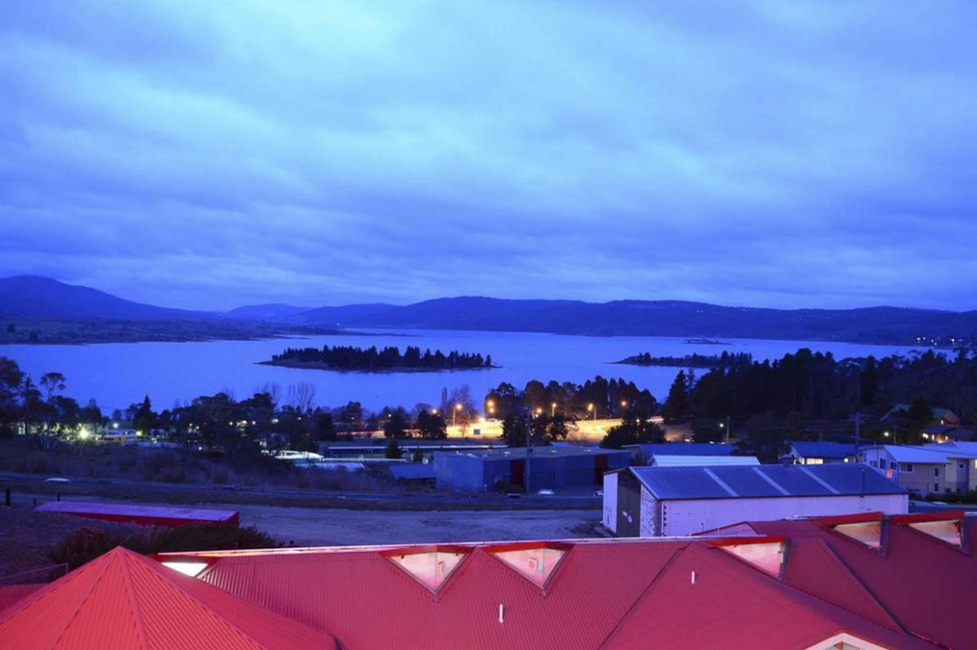 Alpine Resort Motel Jindabyne Bagian luar foto
